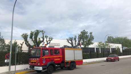 camión del SEPEI en Malpartida de Cáceres